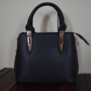 La Terre Fashion Black Purse NWT